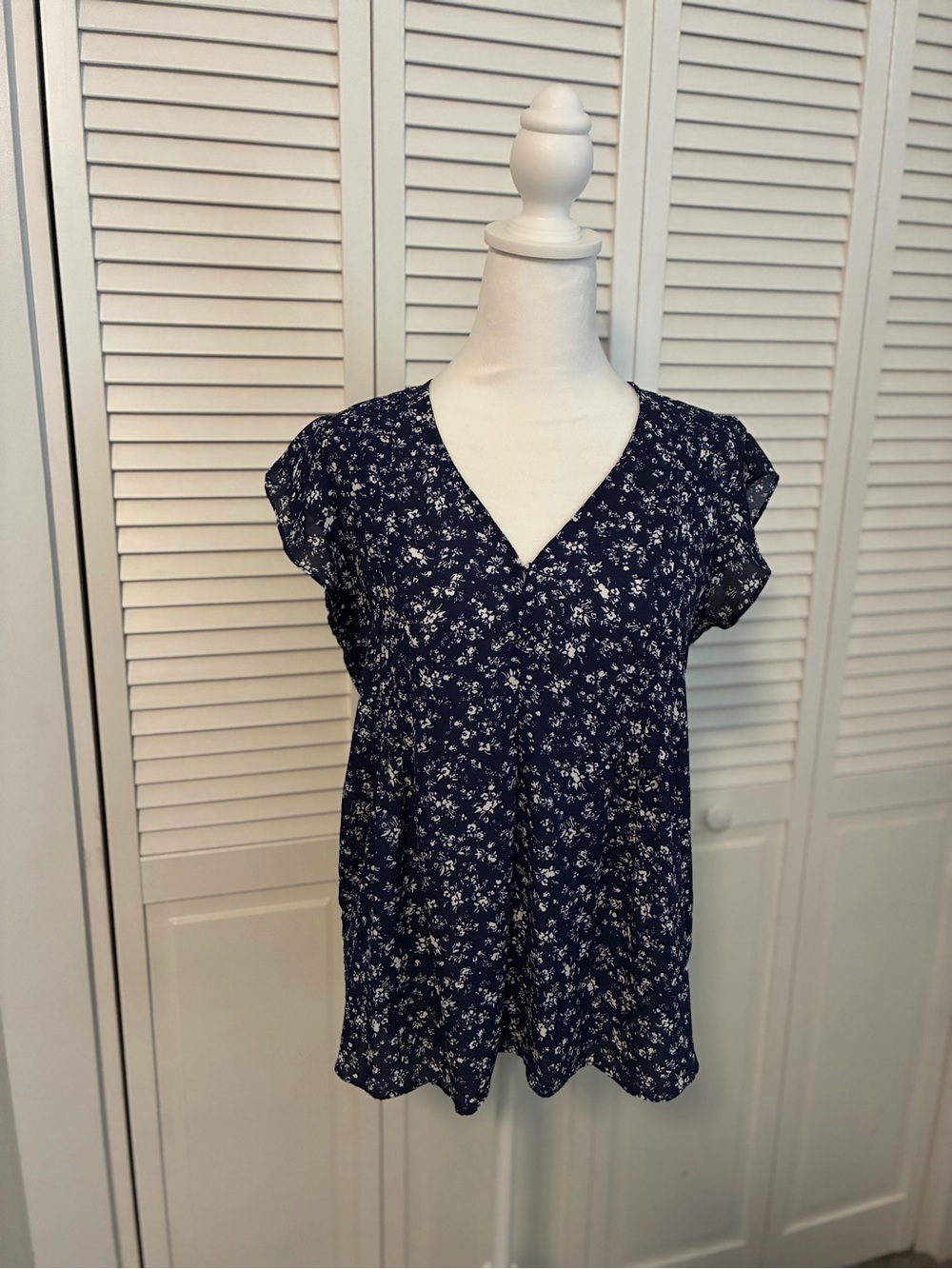Women's Royal Blue Floral V-Neck Top